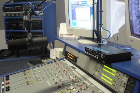 040508_studio_stu8a