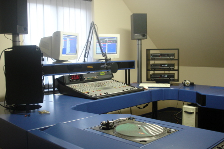 040508_studio_stu1b